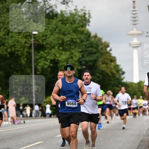 29.06.2025 - hella hamburg halbmarathon Dr. Thomas Lammeyer http://msf.ph/oto/8190539 29.06.2025 10:11:02 Kennedybrücke 1245, 4502, 4550, 5951, 6314, 6572, 6664, 8960, 9560, 10212, 10297 meine-sportfotos.de