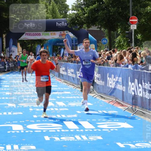29.06.2025 - hella hamburg halbmarathon Zöllner http://msf.ph/oto/8190564 29.06.2025 10:34:19 Ziel 1080, 3005, 7884, 7901, 14784, 18906 meine-sportfotos.de