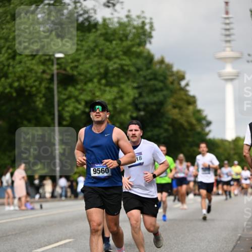 29.06.2025 - hella hamburg halbmarathon Dr. Thomas Lammeyer http://msf.ph/oto/8190597 29.06.2025 10:11:02 Kennedybrücke 1245, 4502, 4550, 5951, 6314, 6572, 6664, 8960, 9560, 10212, 10297 meine-sportfotos.de