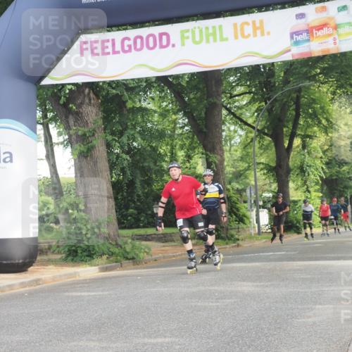 29.06.2025 - hella hamburg halbmarathon KatJ http://msf.ph/oto/8190616 29.06.2025 09:26:28 Zwischen KM18-KM19  meine-sportfotos.de