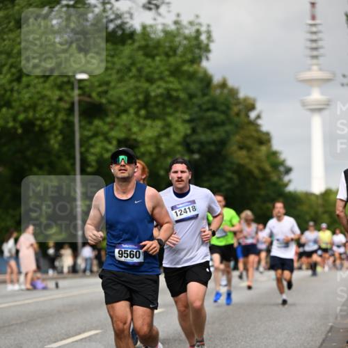 29.06.2025 - hella hamburg halbmarathon Dr. Thomas Lammeyer http://msf.ph/oto/8190641 29.06.2025 10:11:02 Kennedybrücke 1245, 4502, 4550, 5951, 6314, 6572, 6664, 8960, 9560, 10212, 10297 meine-sportfotos.de