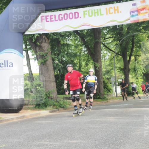 29.06.2025 - hella hamburg halbmarathon KatJ http://msf.ph/oto/8190658 29.06.2025 09:26:29 Zwischen KM18-KM19  meine-sportfotos.de