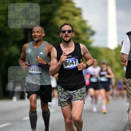 29.06.2025 - hella hamburg halbmarathon Dr. Thomas Lammeyer http://msf.ph/oto/8190731 29.06.2025 09:47:36 Kennedybrücke 1065, 1122, 2879, 3075, 3968, 4678, 5308, 5344, 7231, 7349, 7793, 8975, 9047, 10106, 10173, 10790 meine-sportfotos.de