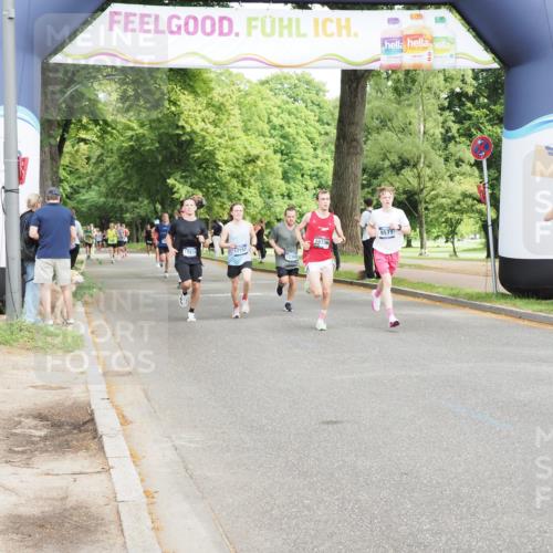 29.06.2025 - hella hamburg halbmarathon MichiJ http://msf.ph/oto/8190740 29.06.2025 10:19:40 Zwischen KM18-KM19 7186, 9571, 10173, 16713, 16736, 17197 meine-sportfotos.de