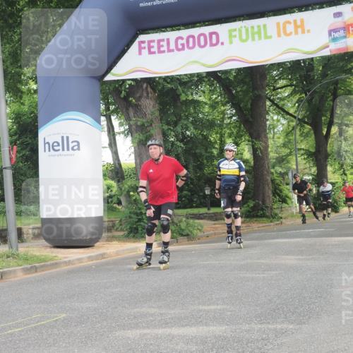 29.06.2025 - hella hamburg halbmarathon KatJ http://msf.ph/oto/8190755 29.06.2025 09:26:29 Zwischen KM18-KM19  meine-sportfotos.de