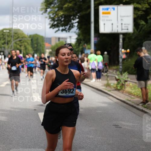 29.06.2025 - hella hamburg halbmarathon Yannick Fuchs http://msf.ph/oto/8190769 29.06.2025 10:43:56 20KM 2516, 2788, 2878, 3414, 3543, 3562, 3692, 4247, 4832, 5447, 5978, 6115, 6125, 6282, 7100, 7332, 7657, 8437, 8454, 8576, 8689, 8813, 8921, 9200, 9491, 9551, 9597, 9723, 9924, 9965, 10189, 11339, 11819, 11975, 12035, 12203, 12271, 13159, 13225, 13690, 13976, 14562, 14794, 14838, 15519, 15620, 15966, 16403, 16653, 16738, 16843, 16877, 16891, 17001, 17282, 17753, 17908, 18058, 18350, 18926, 18960, 19109 meine-sportfotos.de