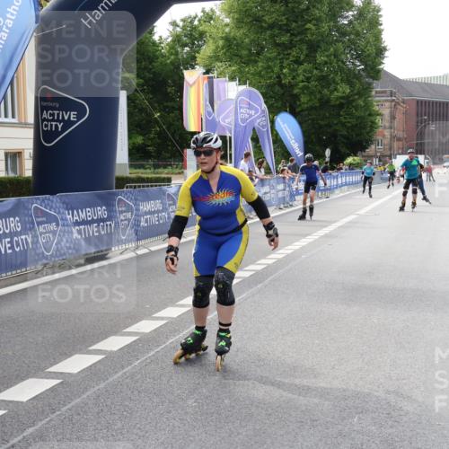 29.06.2025 - hella hamburg halbmarathon Strokosch-Dieckow http://msf.ph/oto/8190771 29.06.2025 09:31:35 Ziel 20021, 20038, 20060, 20062, 20183, 20260, 20363 meine-sportfotos.de