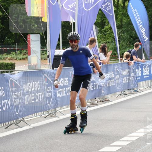 29.06.2025 - hella hamburg halbmarathon Strokosch-Dieckow http://msf.ph/oto/8190784 29.06.2025 09:31:37 Ziel 20021, 20038, 20060, 20062, 20183, 20260, 20363 meine-sportfotos.de