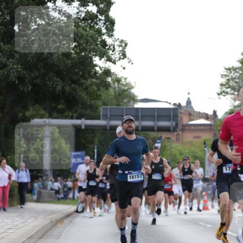 29.06.2025 - hella hamburg halbmarathon Jannik Wohlers http://msf.ph/oto/8190788 29.06.2025 09:44:46 Lombardsbrücke 1758, 1827, 2746, 3201, 5269, 6619, 6781, 9381, 10486, 11169, 12049, 12595, 12900, 14140, 14164, 14289, 15672, 15883, 16157, 16711, 16713, 16818, 17175, 17374, 17428, 17488, 18737, 18837, 18871, 18874, 19142 meine-sportfotos.de