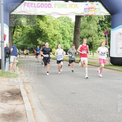 29.06.2025 - hella hamburg halbmarathon MichiJ http://msf.ph/oto/8190879 29.06.2025 10:19:40 Zwischen KM18-KM19 7186, 9571, 10173, 16713, 16736, 17197 meine-sportfotos.de