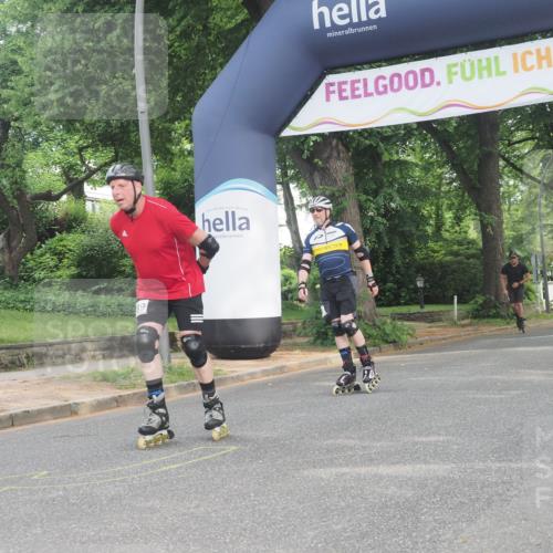 29.06.2025 - hella hamburg halbmarathon KatJ http://msf.ph/oto/8190913 29.06.2025 09:26:30 Zwischen KM18-KM19  meine-sportfotos.de