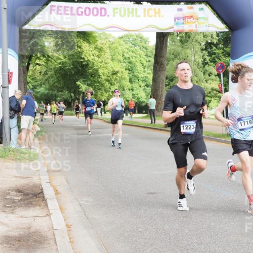 29.06.2025 - hella hamburg halbmarathon MichiJ http://msf.ph/oto/8190967 29.06.2025 10:19:42 Zwischen KM18-KM19 7186, 9571, 12234, 12308, 16736, 17197 meine-sportfotos.de