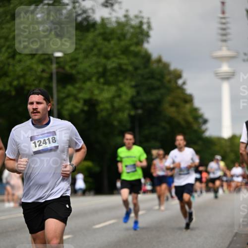 29.06.2025 - hella hamburg halbmarathon Dr. Thomas Lammeyer http://msf.ph/oto/8191022 29.06.2025 10:11:04 Kennedybrücke 1245, 4502, 5951, 6314, 6572, 6664, 8960, 9560, 10212, 10297, 11394 meine-sportfotos.de