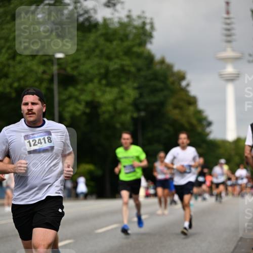 29.06.2025 - hella hamburg halbmarathon Dr. Thomas Lammeyer http://msf.ph/oto/8191032 29.06.2025 10:11:04 Kennedybrücke 1245, 4502, 5951, 6314, 6572, 6664, 8960, 9560, 10212, 10297, 11394 meine-sportfotos.de