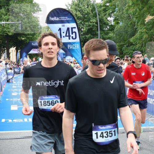 29.06.2025 - hella hamburg halbmarathon Zöllner http://msf.ph/oto/8191057 29.06.2025 10:44:46 Ziel 1782, 1941, 2970, 3785, 4270, 4991, 6490, 10669, 15185, 15233, 17251, 18107, 18437, 18464, 18868, 19206 meine-sportfotos.de