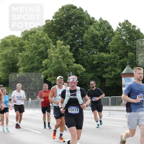 29.06.2025 - hella hamburg halbmarathon Jannik Wohlers http://msf.ph/oto/8191064 29.06.2025 10:24:11 Lombardsbrücke 1064, 1352, 1395, 2280, 2944, 3053, 3099, 3113, 3132, 3421, 3786, 4111, 4221, 4464, 5138, 5829, 5830, 6261, 6570, 7975, 10907, 11651, 11816, 11817, 12070, 12303, 13111, 13113, 13380, 13573, 13638, 14143, 15796, 15975, 18077, 18105, 19080 meine-sportfotos.de