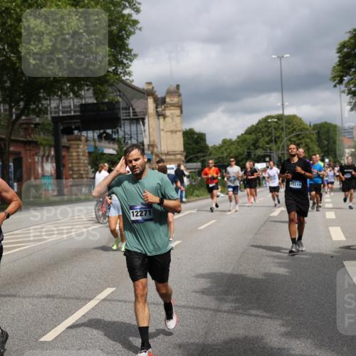 29.06.2025 - hella hamburg halbmarathon Yannick Fuchs http://msf.ph/oto/8191095 29.06.2025 10:43:57 20KM 2516, 2788, 2878, 3414, 3543, 3562, 3692, 4247, 5447, 5978, 6115, 6125, 6282, 7100, 7332, 7657, 8437, 8454, 8576, 8689, 8813, 8921, 9200, 9491, 9551, 9597, 9723, 9965, 10189, 10480, 11339, 11975, 12035, 12203, 12271, 12733, 13159, 13225, 13463, 13690, 13976, 14562, 14794, 14838, 15519, 15620, 15966, 16403, 16653, 16738, 16843, 16877, 16891, 17001, 17282, 17753, 17908, 18350, 18926, 18960, 19109 meine-sportfotos.de