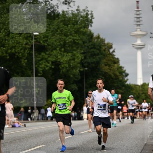 29.06.2025 - hella hamburg halbmarathon Dr. Thomas Lammeyer http://msf.ph/oto/8191107 29.06.2025 10:11:05 Kennedybrücke 1245, 4502, 6314, 6572, 6664, 9560, 10212, 10297, 11394 meine-sportfotos.de