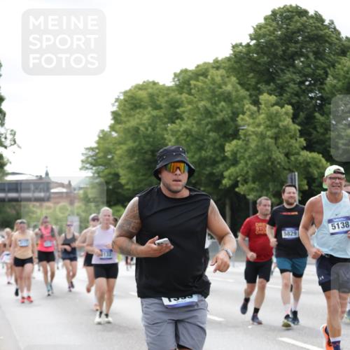 29.06.2025 - hella hamburg halbmarathon Jannik Wohlers http://msf.ph/oto/8191184 29.06.2025 10:24:12 Lombardsbrücke 1064, 1352, 1395, 2280, 2944, 3053, 3099, 3113, 3132, 3421, 3786, 4111, 4221, 4464, 5138, 5829, 5830, 6261, 6570, 7975, 10907, 11651, 11816, 11817, 12070, 12303, 13111, 13113, 13380, 13573, 13638, 14143, 15796, 15975, 18105, 19080 meine-sportfotos.de