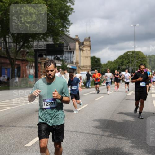 29.06.2025 - hella hamburg halbmarathon Yannick Fuchs http://msf.ph/oto/8191207 29.06.2025 10:43:58 20KM 2516, 2788, 2878, 3414, 3543, 3562, 3692, 4247, 5447, 5978, 6115, 6125, 6282, 7100, 7332, 7657, 8437, 8454, 8576, 8689, 8813, 8899, 8921, 9031, 9200, 9491, 9551, 9597, 9723, 9965, 10189, 10480, 11339, 11975, 12035, 12203, 12271, 12733, 13159, 13225, 13463, 13690, 13976, 14562, 14794, 14838, 15519, 15620, 15966, 16403, 16738, 16843, 16877, 17001, 17282, 17753, 17908, 18350, 18926, 18960, 19109 meine-sportfotos.de