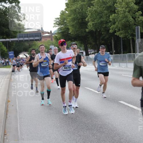 29.06.2025 - hella hamburg halbmarathon Jannik Wohlers http://msf.ph/oto/8191208 29.06.2025 09:45:09 Lombardsbrücke 57, 1707, 1990, 2689, 3043, 4050, 4129, 4679, 4698, 4749, 5070, 5328, 5746, 5826, 6358, 7272, 7389, 7481, 7651, 7723, 8190, 8209, 8883, 9137, 9571, 9634, 10017, 10171, 10876, 11120, 11413, 11857, 12234, 12308, 12691, 12988, 13066, 13618, 14028, 14395, 14466, 14784, 15621, 15826, 15887, 16712, 17151, 17191, 17197, 17802, 18099, 18102, 18177, 18692, 19194, 19202, 19203, 19204 meine-sportfotos.de