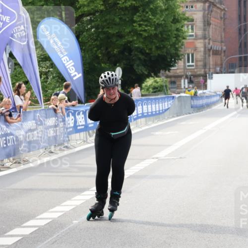 29.06.2025 - hella hamburg halbmarathon Strokosch-Dieckow http://msf.ph/oto/8191229 29.06.2025 09:32:28 Ziel 20159 meine-sportfotos.de