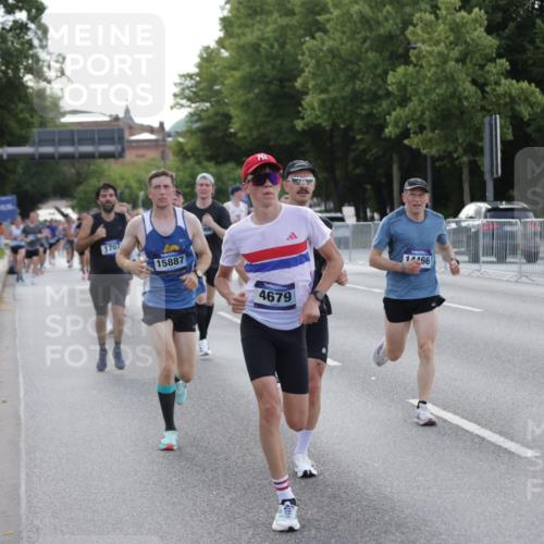 29.06.2025 - hella hamburg halbmarathon Jannik Wohlers http://msf.ph/oto/8191279 29.06.2025 09:45:10 Lombardsbrücke 57, 1707, 1990, 2689, 3043, 4050, 4129, 4679, 4698, 4749, 5070, 5328, 5746, 5826, 6358, 7272, 7389, 7481, 7651, 7723, 8190, 8209, 8883, 9137, 9571, 9634, 10017, 10171, 10876, 11120, 11413, 11857, 12234, 12308, 12691, 12988, 13066, 13618, 14028, 14395, 14466, 14784, 15621, 15826, 15887, 16712, 17151, 17191, 17197, 17802, 18099, 18102, 18177, 18692, 19194, 19202, 19203, 19204 meine-sportfotos.de
