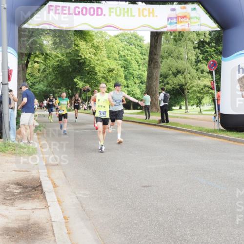 29.06.2025 - hella hamburg halbmarathon MichiJ http://msf.ph/oto/8191311 29.06.2025 10:19:49 Zwischen KM18-KM19 3845, 8784, 9634, 12234, 12308, 15507 meine-sportfotos.de