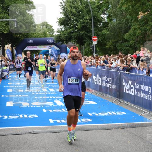 29.06.2025 - hella hamburg halbmarathon Zöllner http://msf.ph/oto/8191356 29.06.2025 10:44:51 Ziel 1941, 2098, 2970, 3004, 3098, 3785, 4270, 4915, 7056, 7167, 7325, 9720, 12161, 15185, 15233, 16834, 17251, 19207, 19210 meine-sportfotos.de