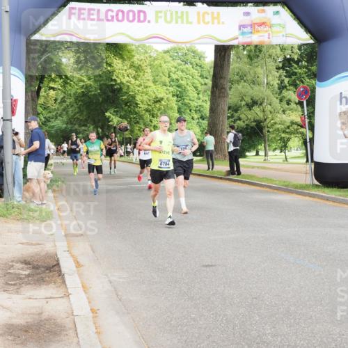 29.06.2025 - hella hamburg halbmarathon MichiJ http://msf.ph/oto/8191438 29.06.2025 10:19:49 Zwischen KM18-KM19 3845, 8784, 9634, 12234, 12308, 15507 meine-sportfotos.de