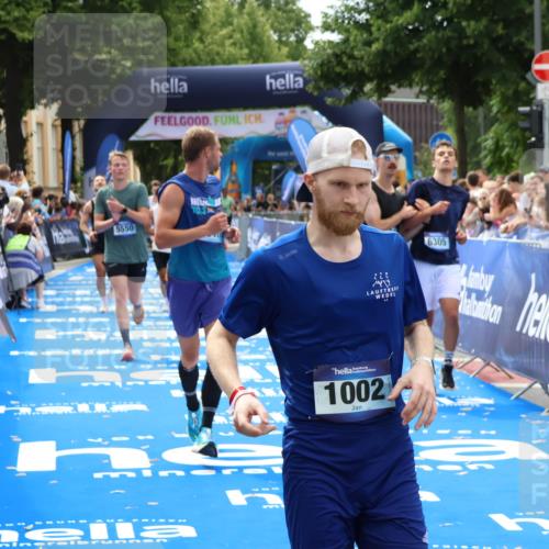 29.06.2025 - hella hamburg halbmarathon Zöllner http://msf.ph/oto/8191475 29.06.2025 10:34:29 Ziel 1002, 5550, 6305, 9686, 13618, 16417, 18099 meine-sportfotos.de