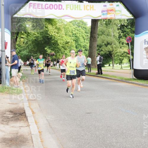 29.06.2025 - hella hamburg halbmarathon MichiJ http://msf.ph/oto/8191477 29.06.2025 10:19:49 Zwischen KM18-KM19 3845, 8784, 9634, 12234, 12308, 15507 meine-sportfotos.de