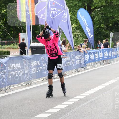 29.06.2025 - hella hamburg halbmarathon Strokosch-Dieckow http://msf.ph/oto/8191522 29.06.2025 09:32:57 Ziel 20137 meine-sportfotos.de