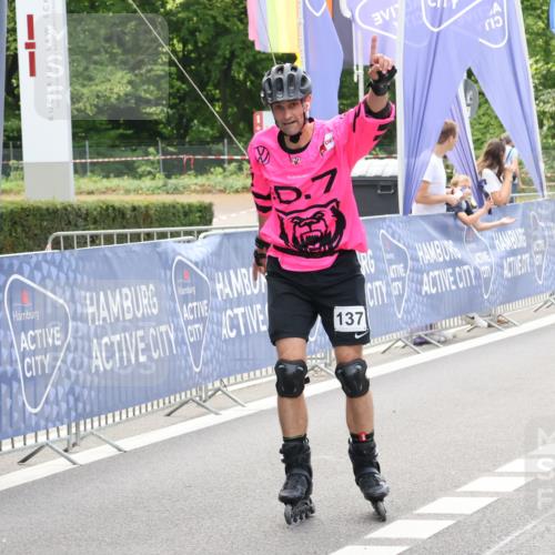 29.06.2025 - hella hamburg halbmarathon Strokosch-Dieckow http://msf.ph/oto/8191536 29.06.2025 09:32:58 Ziel 20137 meine-sportfotos.de