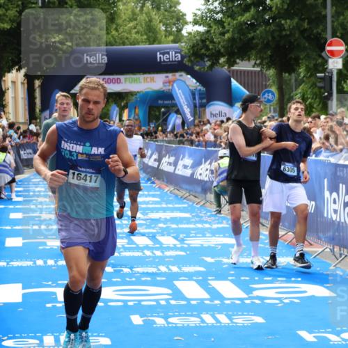 29.06.2025 - hella hamburg halbmarathon Zöllner http://msf.ph/oto/8191578 29.06.2025 10:34:30 Ziel 1644, 5550, 6305, 7534, 9686, 13618, 16417, 18099 meine-sportfotos.de