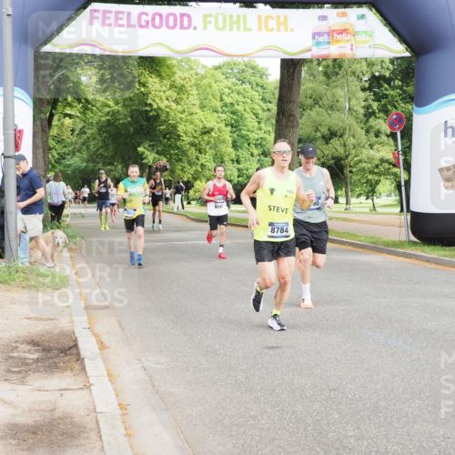 29.06.2025 - hella hamburg halbmarathon MichiJ http://msf.ph/oto/8191690 29.06.2025 10:19:50 Zwischen KM18-KM19 3845, 8190, 8784, 9634, 10270, 15507, 18422 meine-sportfotos.de
