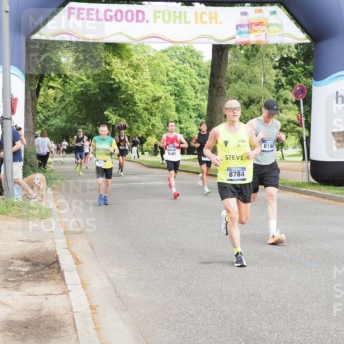 29.06.2025 - hella hamburg halbmarathon MichiJ http://msf.ph/oto/8191706 29.06.2025 10:19:50 Zwischen KM18-KM19 3845, 8190, 8784, 9634, 10270, 15507, 18422 meine-sportfotos.de