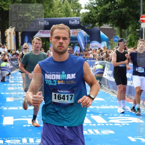 29.06.2025 - hella hamburg halbmarathon Zöllner http://msf.ph/oto/8191707 29.06.2025 10:34:31 Ziel 1644, 5550, 6305, 7534, 9686, 13618, 16417, 18099 meine-sportfotos.de