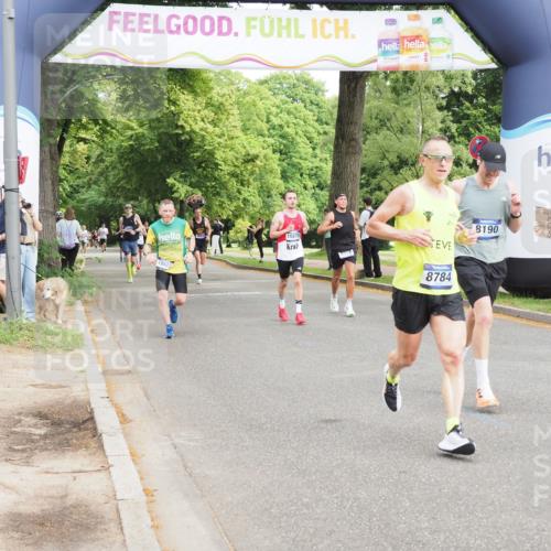 29.06.2025 - hella hamburg halbmarathon MichiJ http://msf.ph/oto/8191735 29.06.2025 10:19:51 Zwischen KM18-KM19 3845, 8190, 8318, 8784, 9634, 10270, 15507, 18422 meine-sportfotos.de