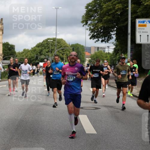 29.06.2025 - hella hamburg halbmarathon Yannick Fuchs http://msf.ph/oto/8191736 29.06.2025 10:44:00 20KM 1216, 2516, 2788, 2878, 3414, 3543, 3562, 3692, 3852, 4247, 4933, 5447, 5978, 6115, 6125, 6282, 7100, 7657, 8437, 8454, 8576, 8689, 8813, 8899, 8921, 9031, 9200, 9303, 9491, 9551, 9597, 9723, 9965, 10189, 10480, 11339, 11975, 12035, 12203, 12271, 12733, 13159, 13225, 13463, 13690, 13976, 14562, 14794, 14838, 15519, 15620, 15966, 16000, 16403, 16738, 16843, 16877, 16887, 17001, 17282, 17908, 18229, 18350, 18451, 18926, 18960, 19109 meine-sportfotos.de