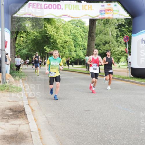29.06.2025 - hella hamburg halbmarathon MichiJ http://msf.ph/oto/8191774 29.06.2025 10:19:52 Zwischen KM18-KM19 3845, 8190, 8318, 8784, 9634, 10270, 18422 meine-sportfotos.de
