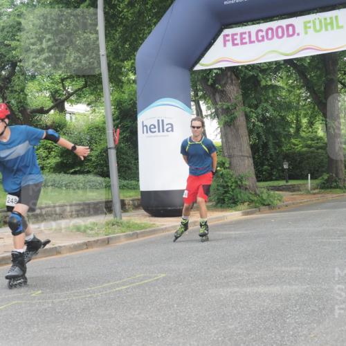 29.06.2025 - hella hamburg halbmarathon KatJ http://msf.ph/oto/8191813 29.06.2025 09:26:35 Zwischen KM18-KM19  meine-sportfotos.de