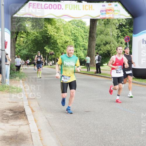 29.06.2025 - hella hamburg halbmarathon MichiJ http://msf.ph/oto/8191828 29.06.2025 10:19:52 Zwischen KM18-KM19 3845, 8190, 8318, 8784, 9634, 10270, 18422 meine-sportfotos.de