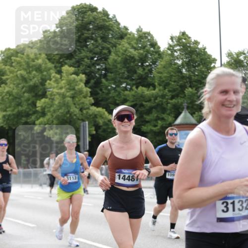 29.06.2025 - hella hamburg halbmarathon Jannik Wohlers http://msf.ph/oto/8191848 29.06.2025 10:24:16 Lombardsbrücke 1352, 1395, 2108, 2280, 2944, 3053, 3099, 3113, 3132, 3421, 4111, 4221, 4444, 5138, 5829, 5830, 6261, 6570, 10907, 11651, 11816, 11817, 12070, 12303, 13111, 13113, 13638, 14898, 15124, 15796, 15975, 17535, 18105, 19080 meine-sportfotos.de