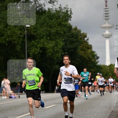 29.06.2025 - hella hamburg halbmarathon Dr. Thomas Lammeyer http://msf.ph/oto/8191896 29.06.2025 10:11:06 Kennedybrücke 1245, 4502, 5287, 5807, 6314, 6572, 6664, 9560, 10212, 10297, 11394 meine-sportfotos.de