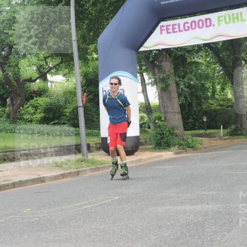 29.06.2025 - hella hamburg halbmarathon KatJ http://msf.ph/oto/8191898 29.06.2025 09:26:36 Zwischen KM18-KM19  meine-sportfotos.de