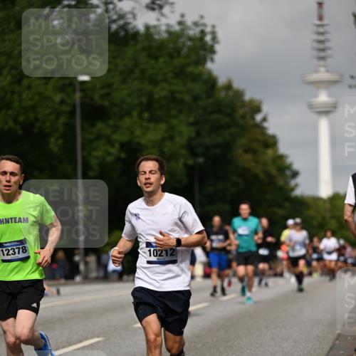29.06.2025 - hella hamburg halbmarathon Dr. Thomas Lammeyer http://msf.ph/oto/8191942 29.06.2025 10:11:06 Kennedybrücke 1245, 4502, 5287, 5807, 6314, 6572, 6664, 9560, 10212, 10297, 11394 meine-sportfotos.de