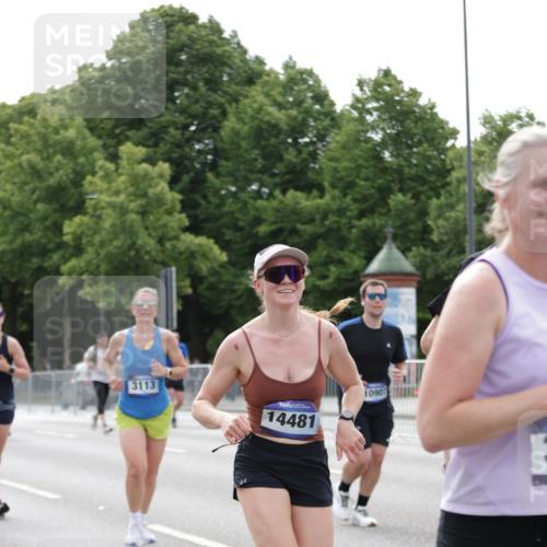 29.06.2025 - hella hamburg halbmarathon Jannik Wohlers http://msf.ph/oto/8191948 29.06.2025 10:24:16 Lombardsbrücke 1352, 1395, 2108, 2280, 2944, 3053, 3099, 3113, 3132, 3421, 4111, 4221, 4444, 5138, 5829, 5830, 6261, 6570, 10907, 11651, 11816, 11817, 12070, 12303, 13111, 13113, 13638, 14898, 15124, 15796, 15975, 17535, 18105, 19080 meine-sportfotos.de