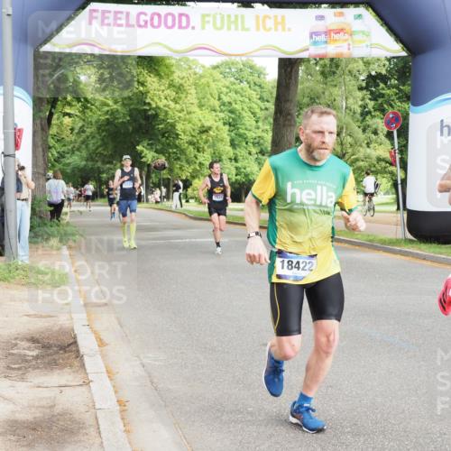 29.06.2025 - hella hamburg halbmarathon MichiJ http://msf.ph/oto/8192013 29.06.2025 10:19:53 Zwischen KM18-KM19 2689, 8190, 8318, 8784, 9634, 10270, 18422 meine-sportfotos.de