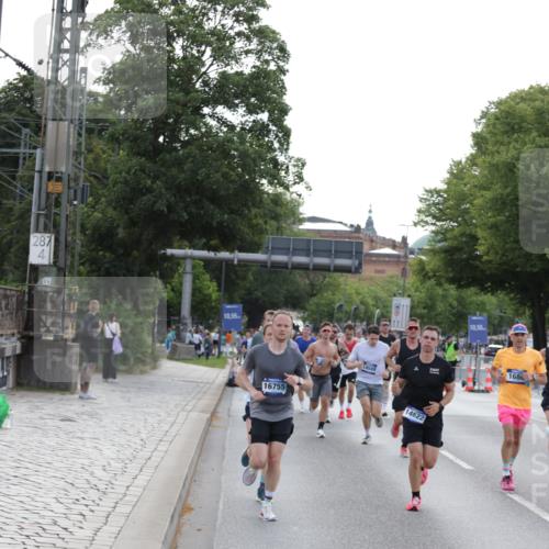 29.06.2025 - hella hamburg halbmarathon Jannik Wohlers http://msf.ph/oto/8192018 29.06.2025 09:45:17 Lombardsbrücke 1686, 1707, 2689, 4129, 4679, 4698, 4749, 5187, 5550, 6358, 7389, 7965, 8190, 10017, 10876, 11120, 12232, 12308, 12691, 12988, 13066, 13343, 13618, 14395, 14466, 14549, 14622, 14784, 15826, 15887, 16712, 16724, 16755, 17117, 17151, 17191, 17197, 17802, 18099, 18135, 18177 meine-sportfotos.de